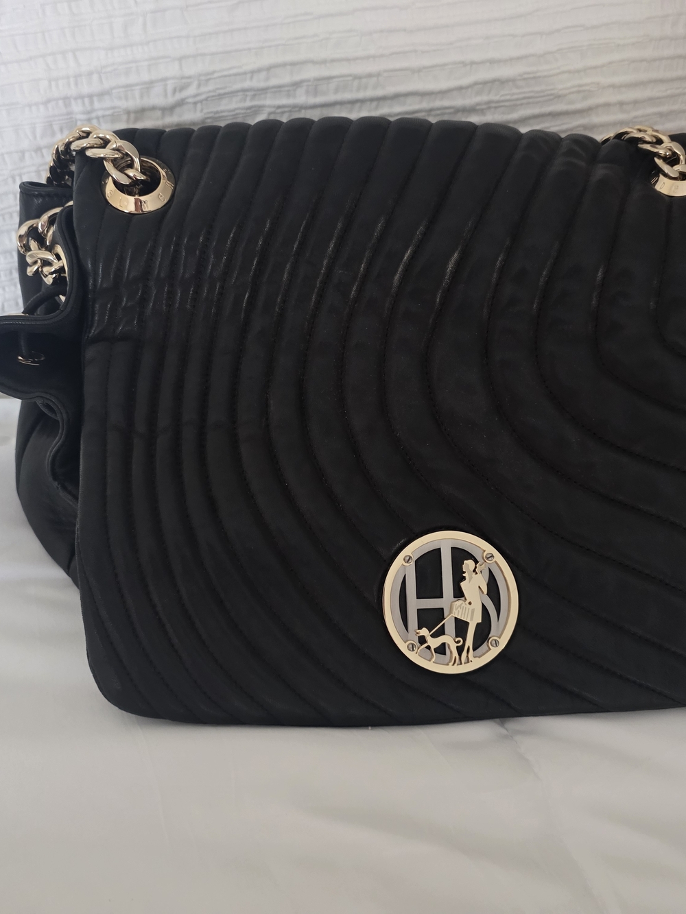 Henri Bendel Black Quilted Leather Shoulder Bag – Gold Hardware – Excellent Cond